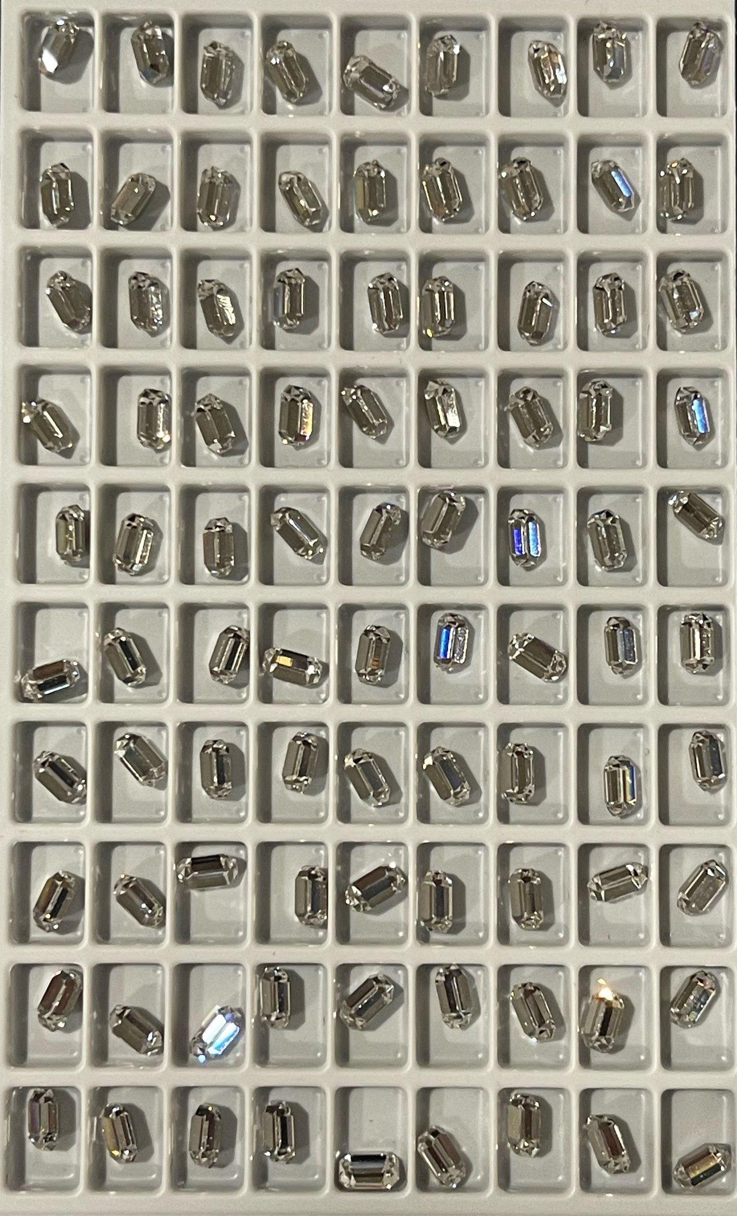 Swarovski 4600 001 Crystal